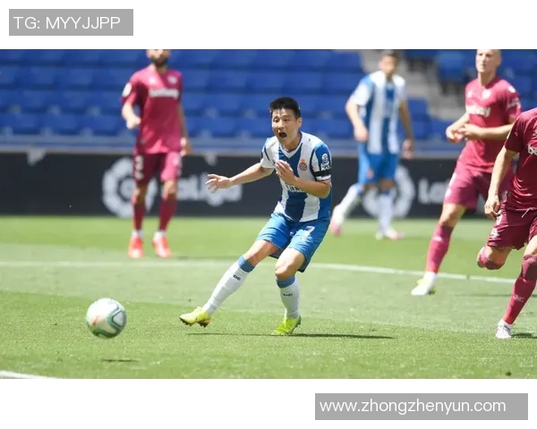 阮庭北冷静罚球破门助力球队逆转胜利展现绝佳球技